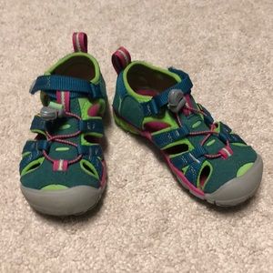 EUC Keen waterproof shoes